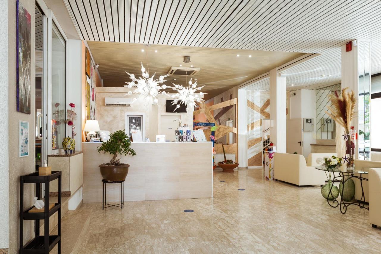 Hotel Al Nuovo Porto Bellaria-Igea Marina Exteriör bild