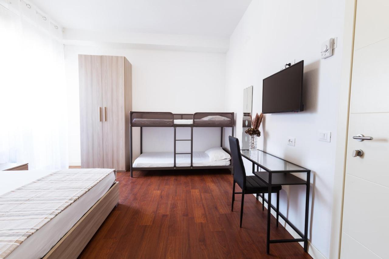 Hotel Al Nuovo Porto Bellaria-Igea Marina Exteriör bild