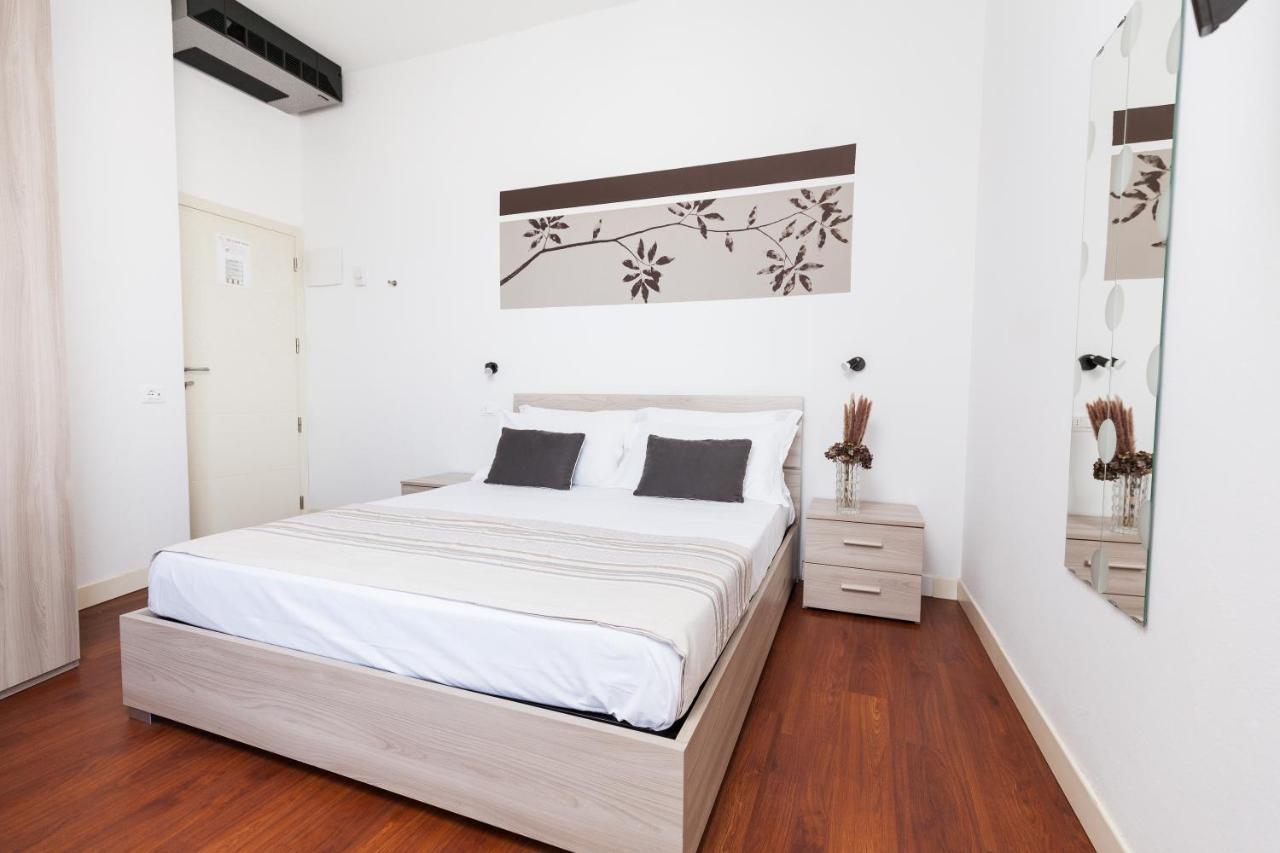Hotel Al Nuovo Porto Bellaria-Igea Marina Exteriör bild