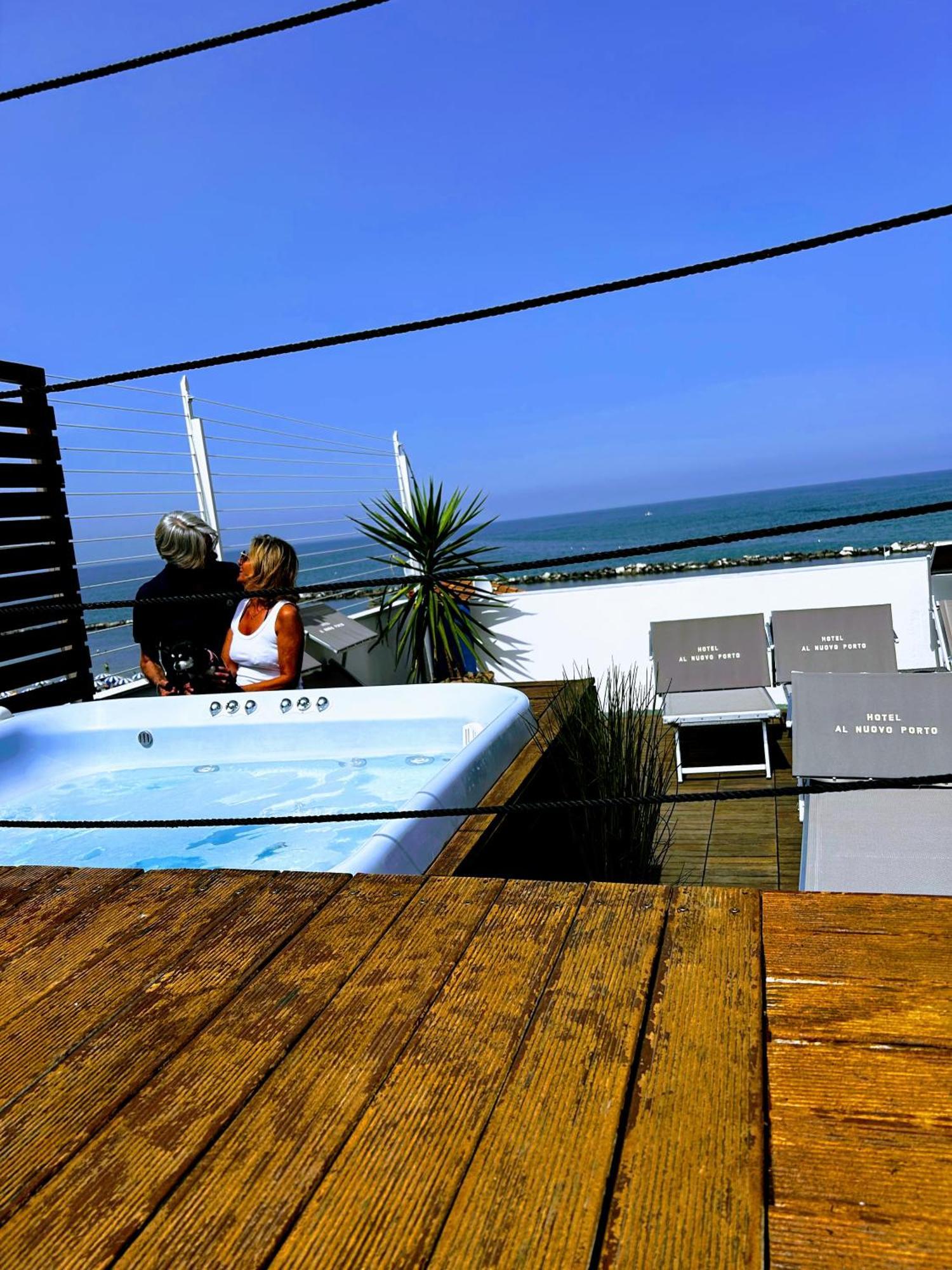 Hotel Al Nuovo Porto Bellaria-Igea Marina Exteriör bild