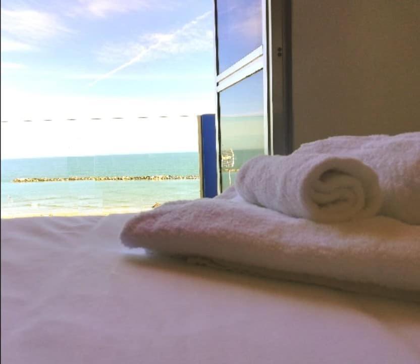 Hotel Al Nuovo Porto Bellaria-Igea Marina Exteriör bild